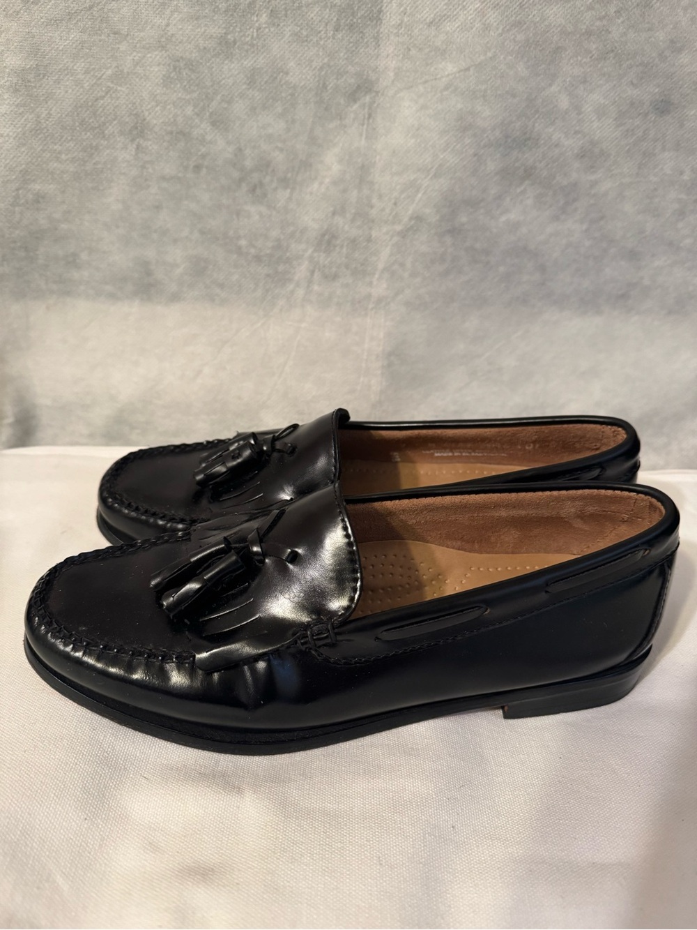Women’s  Black Leather Weejuns Tassel Loafers 7M - Picture 2 of 7
